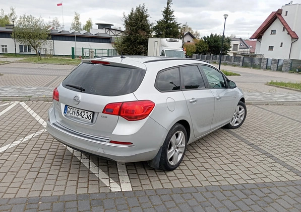 Opel Astra cena 23300 przebieg: 259000, rok produkcji 2013 z Chojnice małe 154